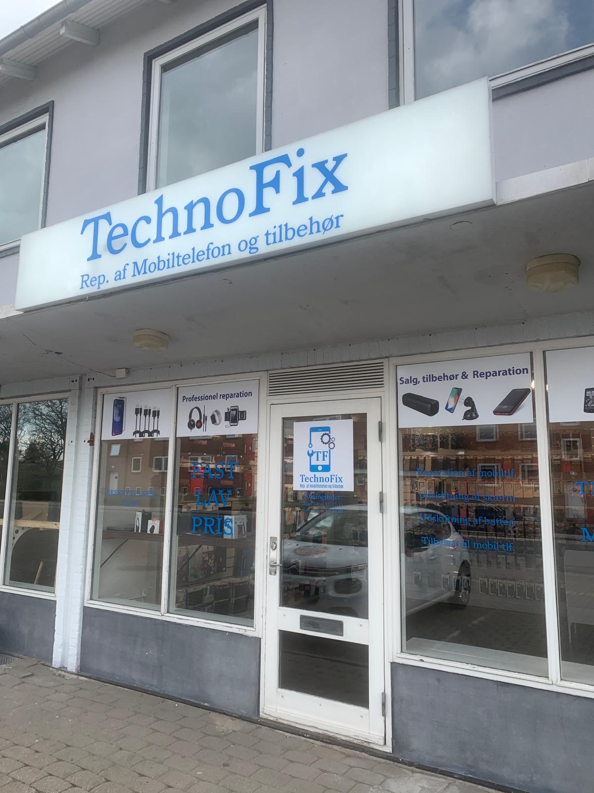 TechnoFix skilt